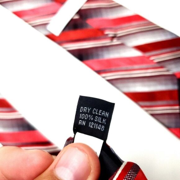 Van Heusen Silk‎ Tie Red Striped Woven - Picture 4 of 6